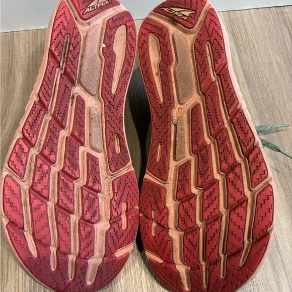 Sold - Picture 5 of 6